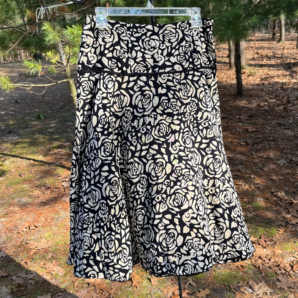 Y2K Nomadic Traders Batik Black Rose Midi Skirt Size M NWT Fairy Whimsy Spring